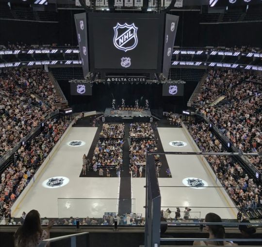 Cheering Utah fans pack a full house at delta center image